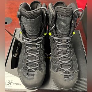 BNWT Salewa MS ALP TRAINER MID GTX US Men’s Size 11